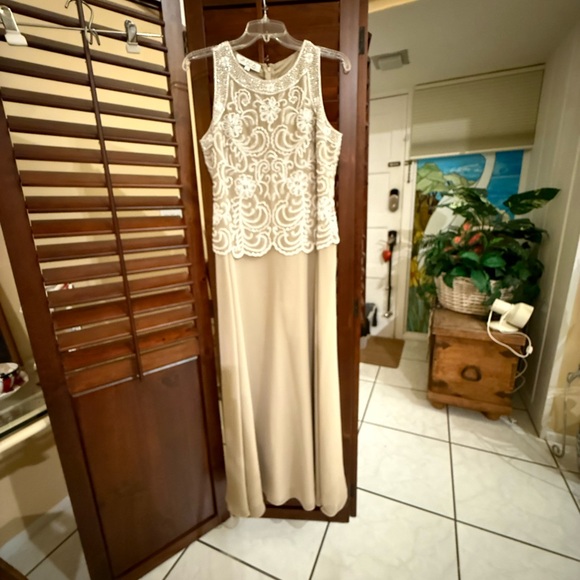 J Kara Cream and Tan Beaded Dress - Picture 2 of 7